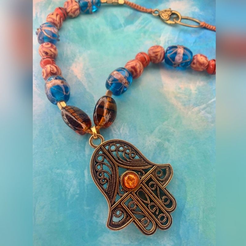 Beautiful-Sacred-Hand-Of-Mariam-Necklace